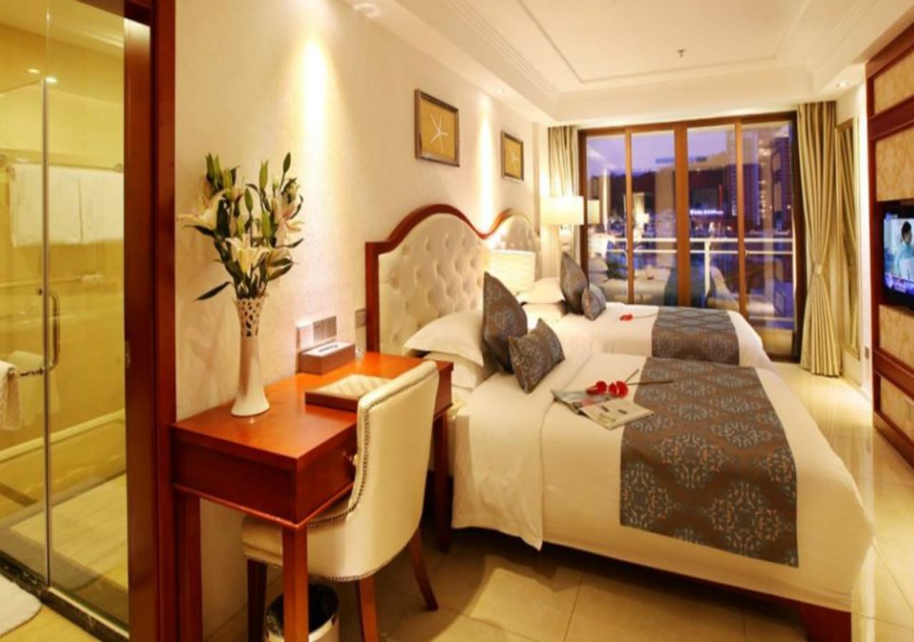 Century Grand Hotel Sanya Bagian luar foto