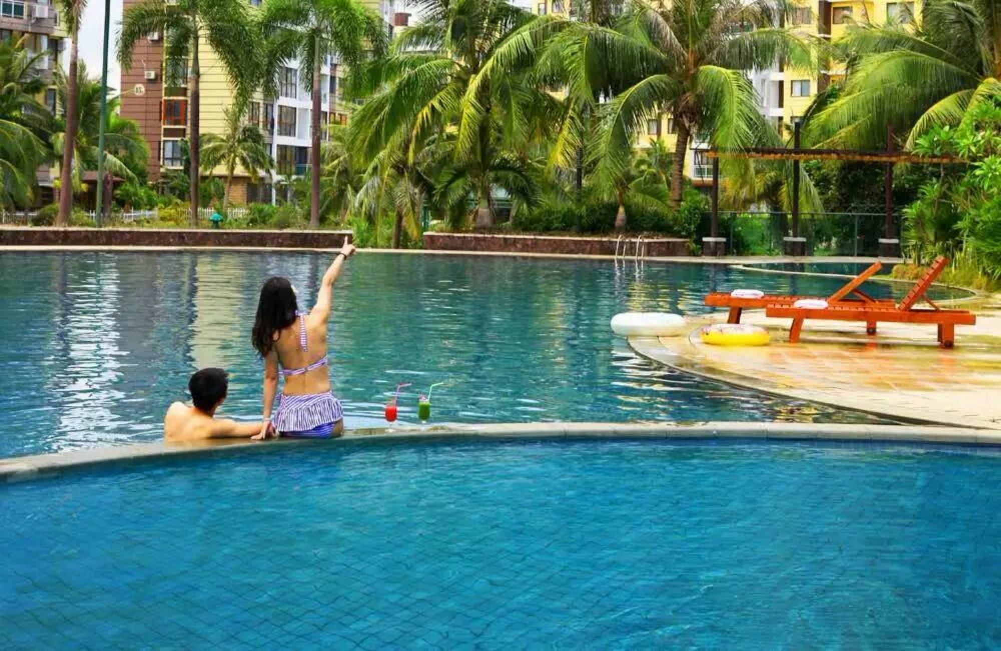 Century Grand Hotel Sanya Bagian luar foto